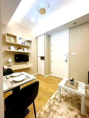 Condos for rent : Condo near 🚆MRT Phahon Yothin 🛍️Union Mall (The Saint Residences) ✅For rent contact via Line: @968pqbai