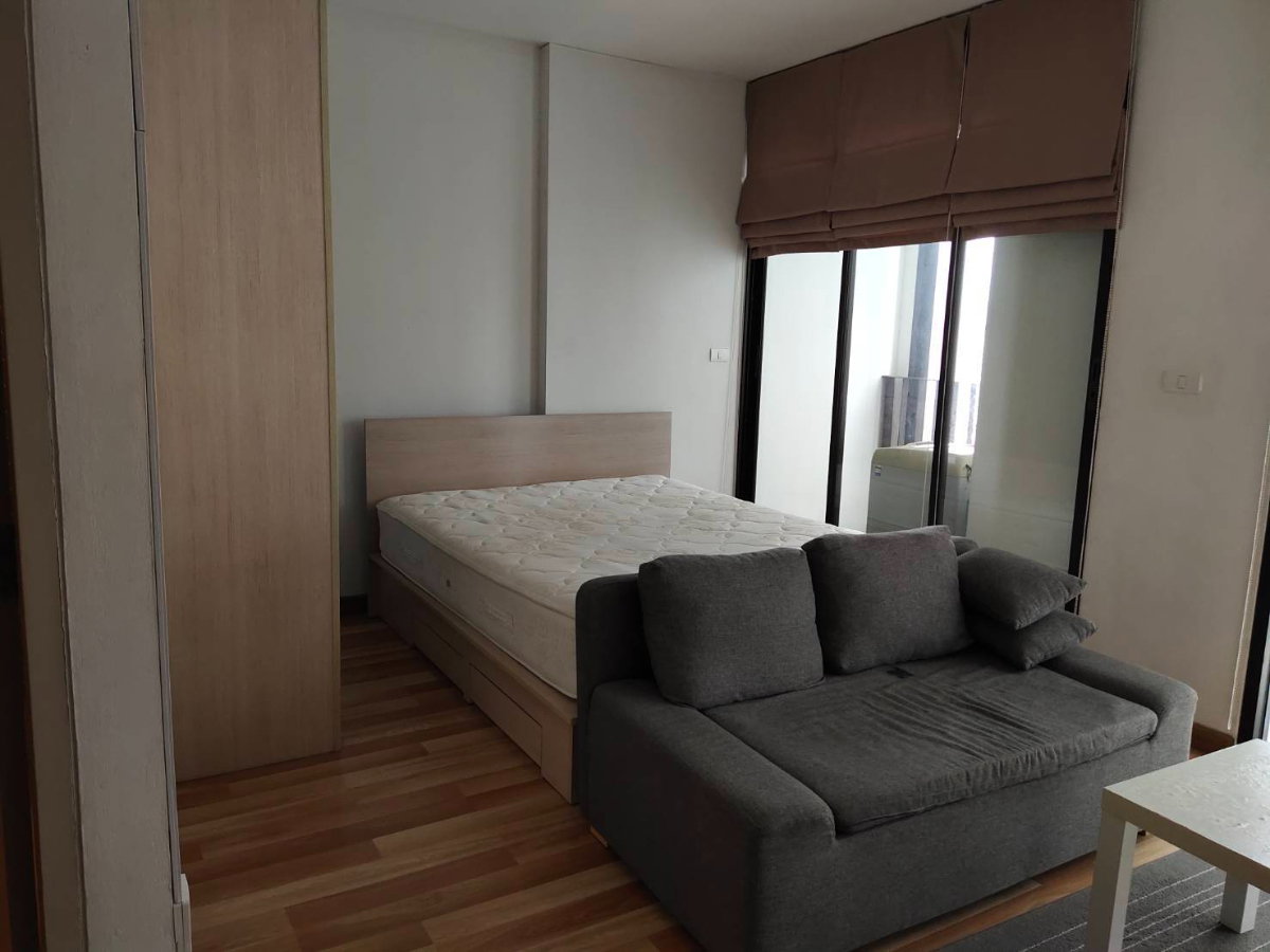 รูป ให้เช่า Ideo Ratchada-Huaikwang ห้องสวย ราคาดีที่สุด ตกแต่งครบ พร้อมเข้าอยู่ รีบจอง ‼️‼️ DS3130 | Line @Dstay - รูปที่ 1/6