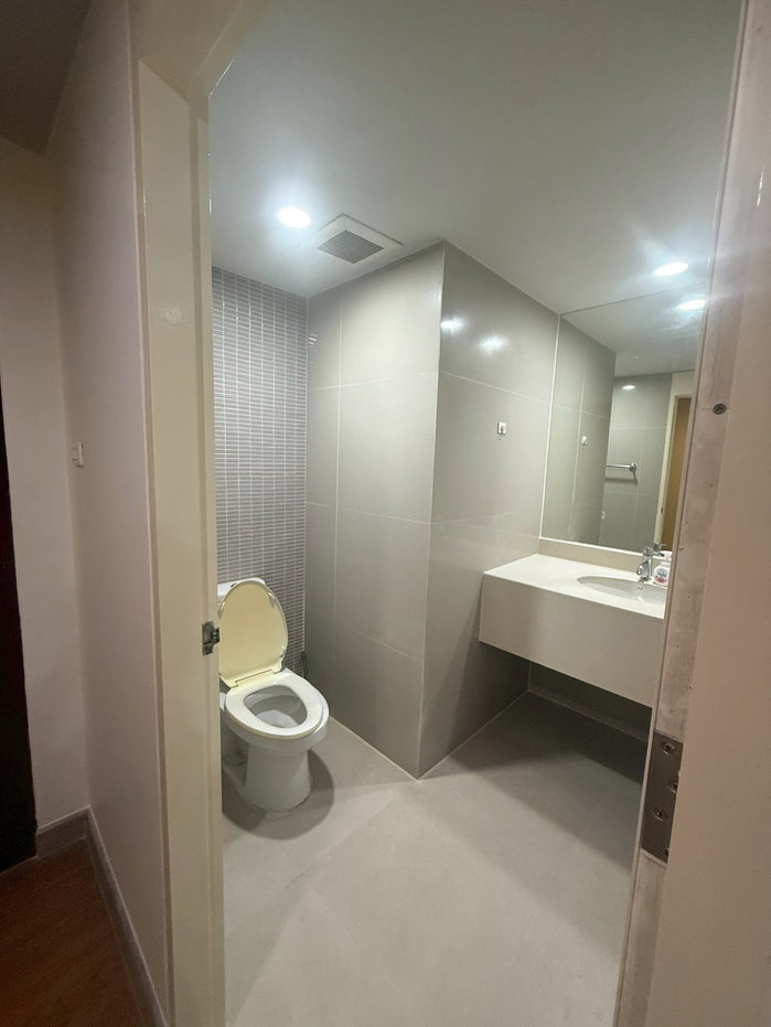รูป สาย Sukhumvit | BTS นานา | 1 ห้องนอน 2 ห้องน้ำ | 74.17 ตร.ม. | เดอะ เทรนดี้ คอนโดมิเนียม - รูปที่ 8/8