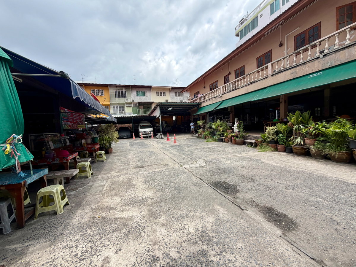 รูป ขายที่ดินทำเลทอง💰💰💰 📌ติดห้างสรรพสินค้า เดอะมอลล์งามวงศ์วาน🏦 - รูปที่ 10/19