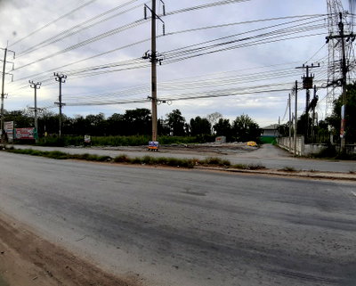 เช่าที่ดิน นนทบุรี : ให้เช่าที่ดินถมแล้ว 225 ตร.ว. บนถนนบางกรวย - ไทรน้อย ใกล้บิ๊กซี ซูเปอร์เซ็นเตอร์ ไทรน้อย นนทบุรี 