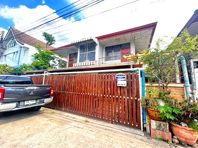 เช่าบ้านเดี่ยว โลตัสเอ็กเพลส(สุทธิสาร) : 🏡✨ บ้านเดี่ยว 2 ชั้น ให้เช่า — ทำเลใจกลางเมือง สุทธิสาร-ห้วยขวาง  ห่าง MRT เพียง 1 กม.  รีโนเวท ตกแต่งได้