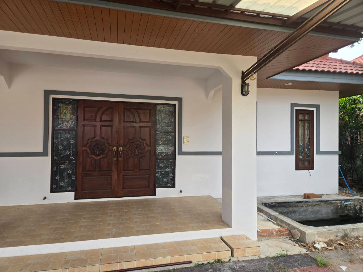 picture Sales prime location single house 3BR,2BA,easy access to everywhere. - 5/19