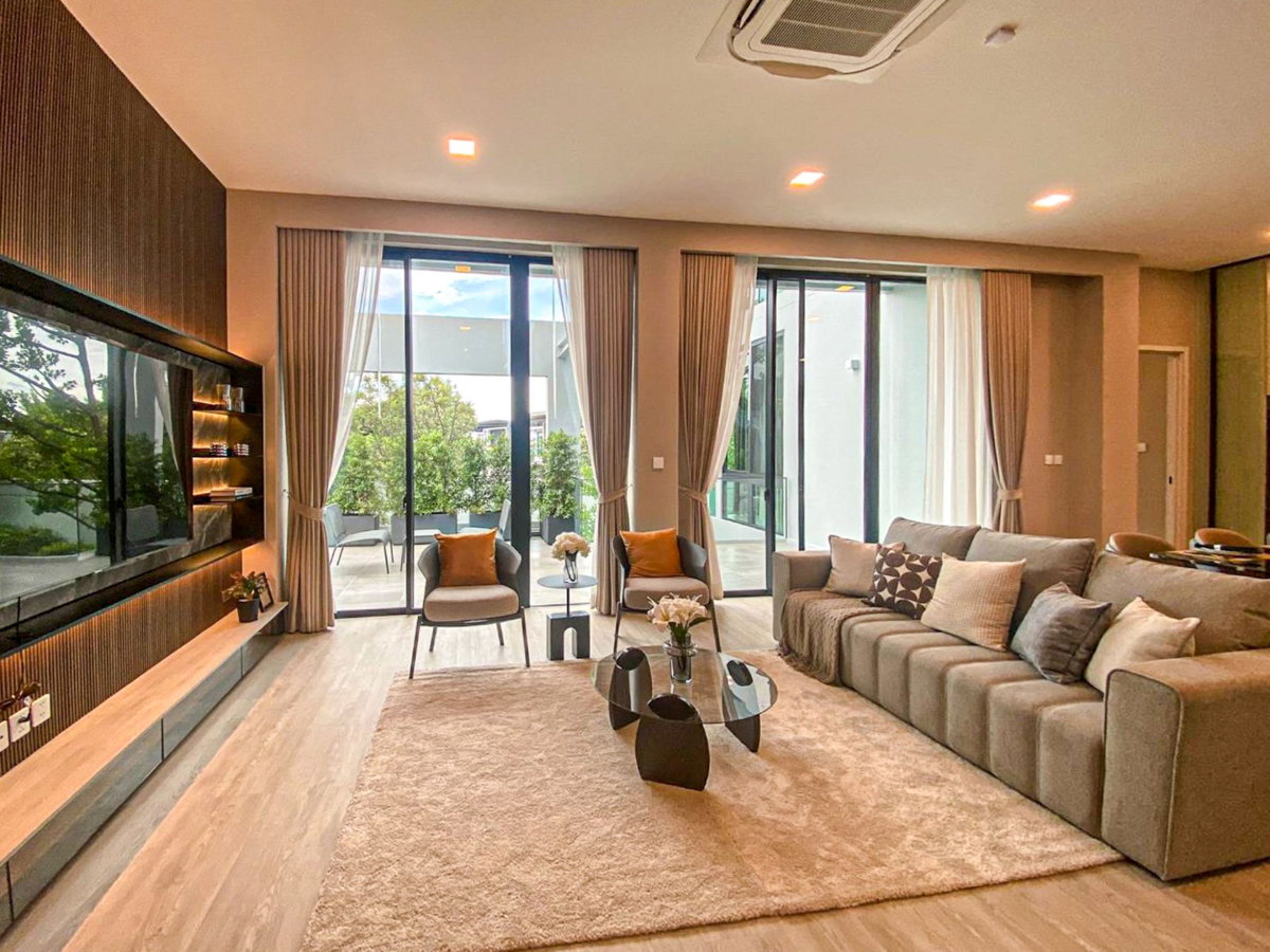 picture Vive Krungthep Kreetha, luxury corner house 4 bedrooms, 5 bathrooms, 421 sq m, elevator. - 6/21