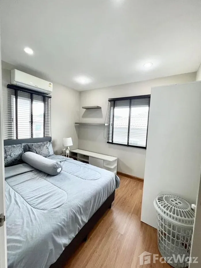 picture 4 Bedrooms, 2 Bathrooms with Office Space 1830966 - 20/25