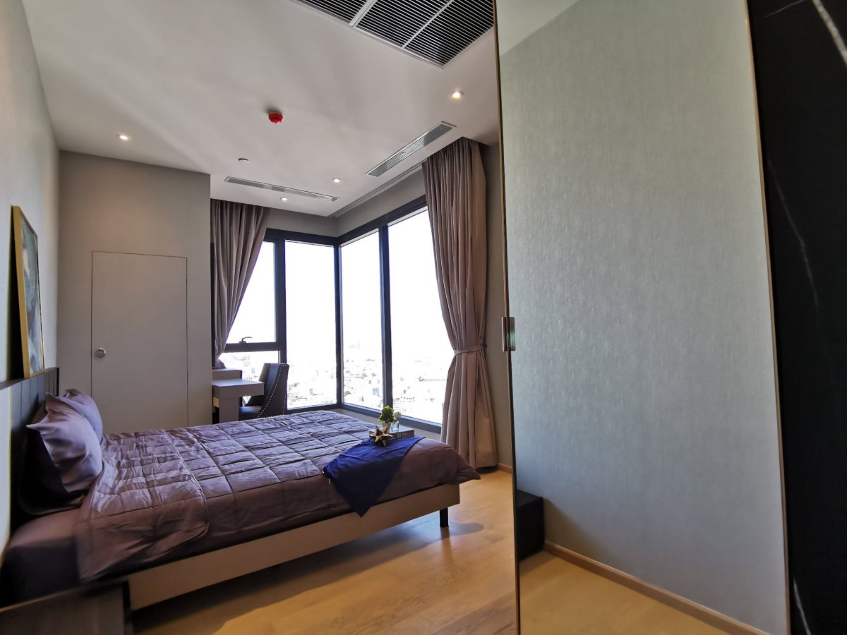 picture 2-Bedroom Penthouse for Sale at Ashton Asoke - Rama 9 — Best Rama 9 Skyline View - 9/29