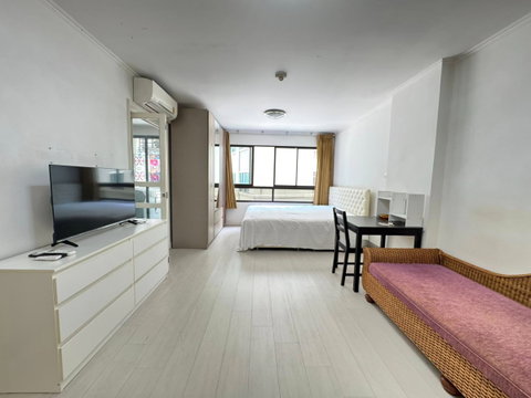 For rent: Lumpini Place Narathiwatratchanakarin