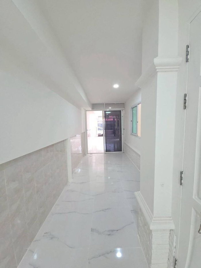 รูป บ้านเดี่ยวสวย รีโนเวทใหม่ทั้งหลัง หมู่บ้านไม้งาม ทำเลดี ชลบุรี - รูปที่ 4/14
