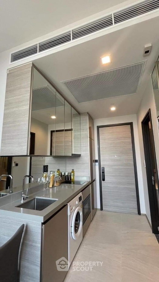picture 1-BR Condo at The Crest Park Residences, 60m to MRT Phahon Yothin (ID 1441619) - 2/9