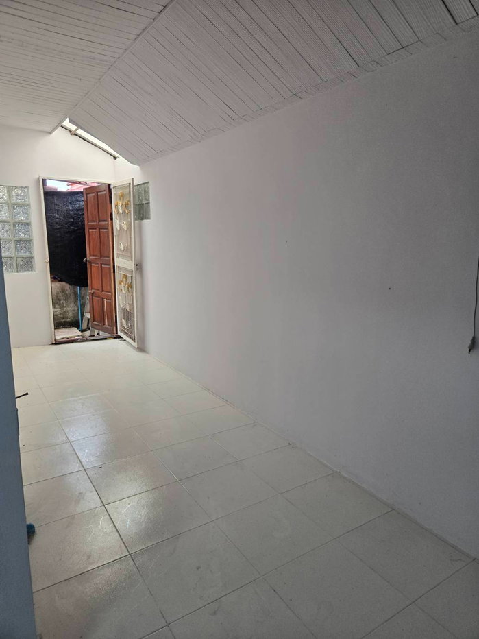 picture Sales prime location single house 3BR,2BA,easy access to everywhere. - 15/19