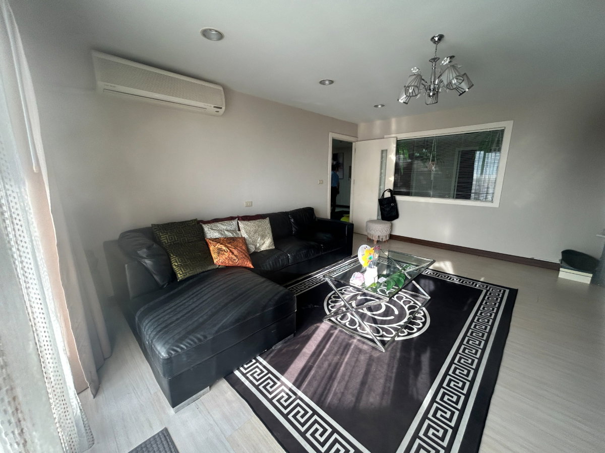 picture Code: 26KJ2561  for rent State Tower 🔥🔥 Line ID: @kjcondo (with @)🔥🔥 - 2/6