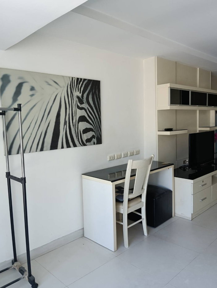รูป ให้เช่าคอนโด : The Trendy Condominium (เดอะ เทรนดี้ คอนโดมิเนียม) ((BTS NANA นานา )) MK-02 line @livingbkk - รูปที่ 5/8