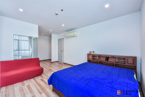 Ideo Verve Ratchaprarop near Airport Rail Link Ratchaprarop Station Easy Travel, Fully Utilized Space