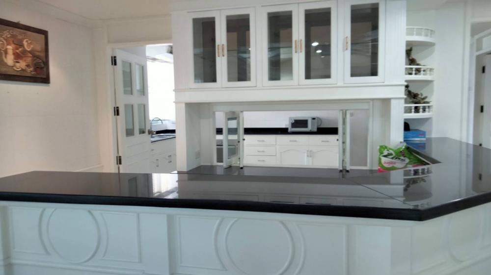 picture Sukhumvit Line | BTS Ekkamai | 4 Bed 3 Bath | 252 sqm. | Tai Ping Towers - 1/19
