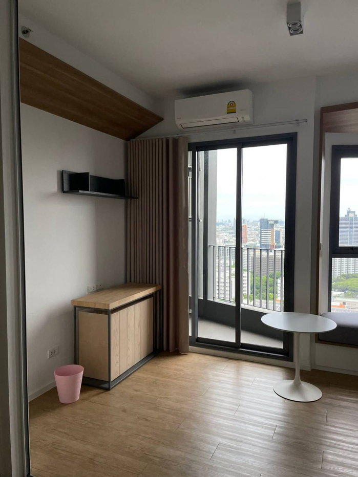 picture ðĨCP-10894ðĨTriple Y ResidenceðLine : @accessliving - 2/12