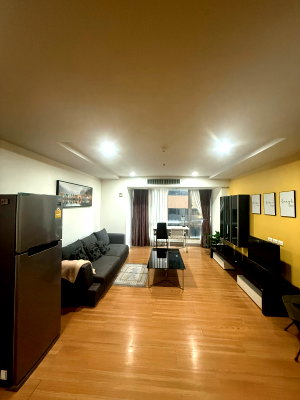 Condos for rent : Sukhumvit Line | BTS Nana | 1 Bed 2 Bath | 74.17 sqm. | The Trendy Condominium
