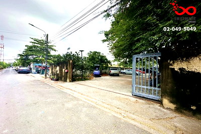 ที่ดิน เซ็นทรัล พลาซ่า เวสต์เกต : ขายที่ดิน 371 ตร.ว.พร้อมสิ่งปลูกสร้าง ซอยคู้บอน 24 เข้าออกได้ 2 ทาง ใกล้รถไฟฟ้าสายสีชมพู