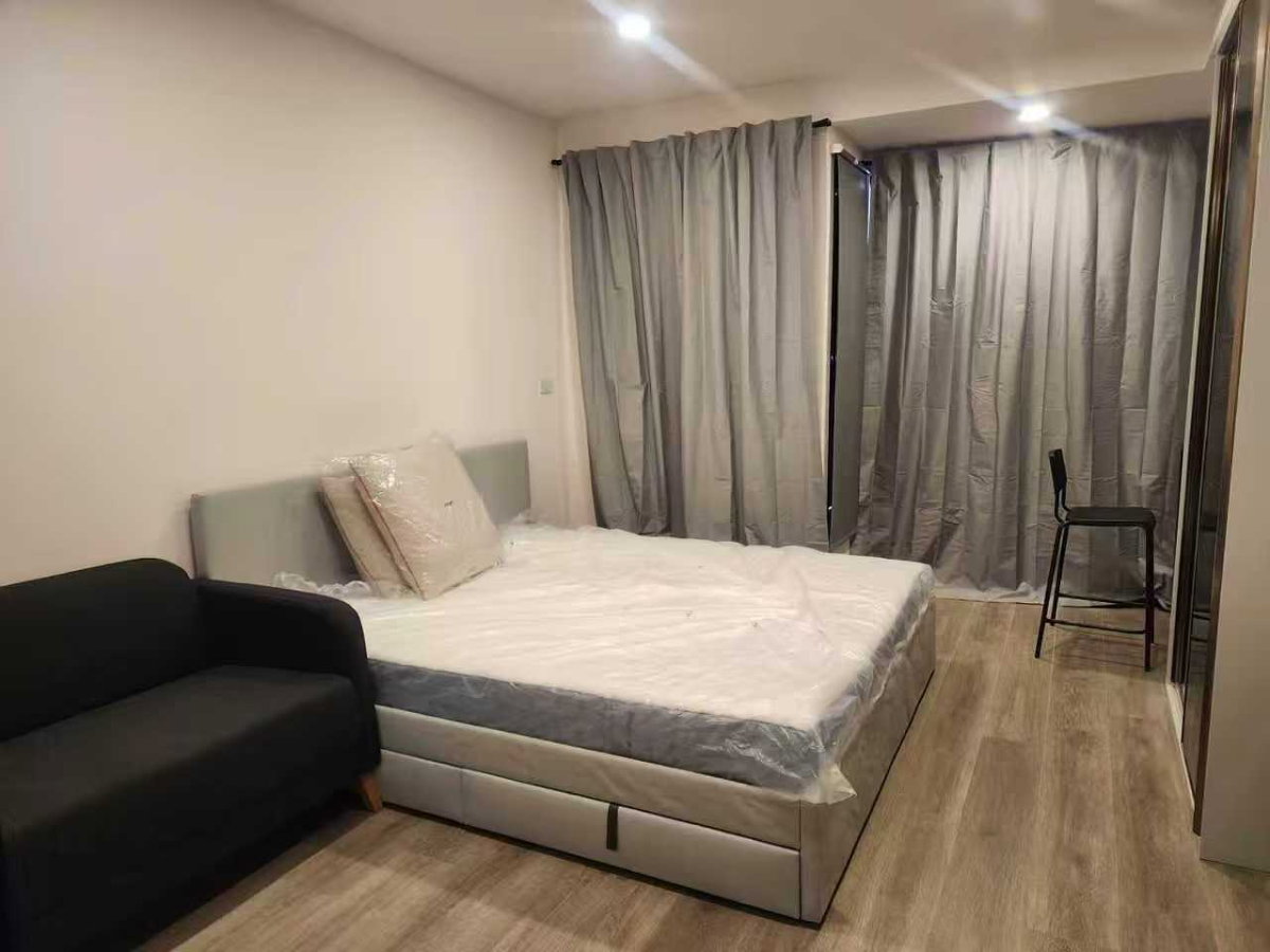 picture SOHO Bangkok Ratchada | Luxury Studio Just 200m from MRT Huai Khwang - 1/8