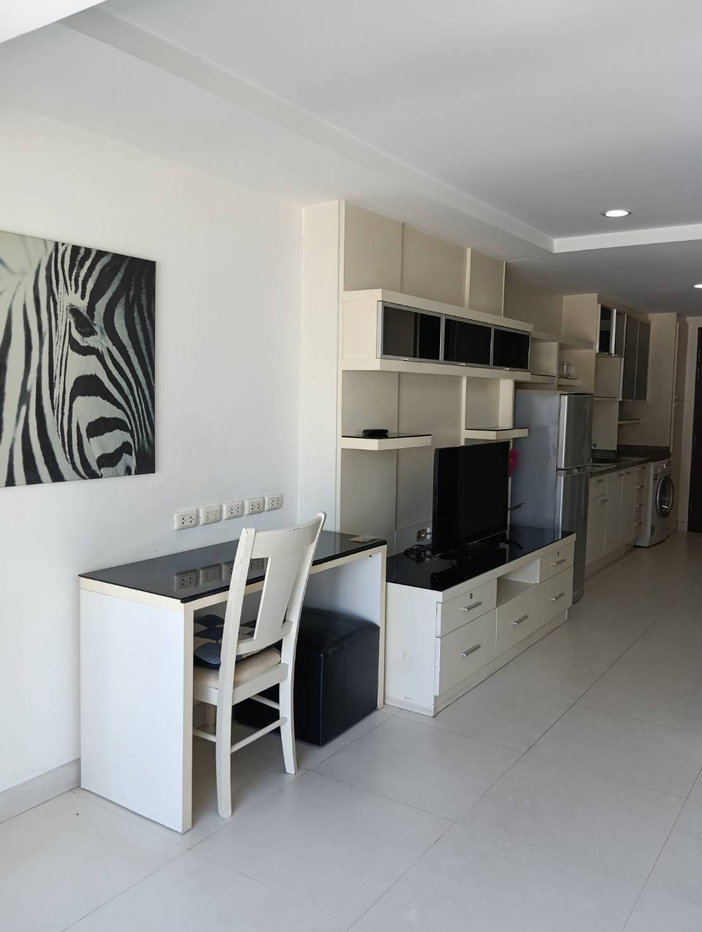 รูป ให้เช่าคอนโด : The Trendy Condominium (เดอะ เทรนดี้ คอนโดมิเนียม) ((BTS NANA นานา )) MK-02 line @livingbkk - รูปที่ 6/8