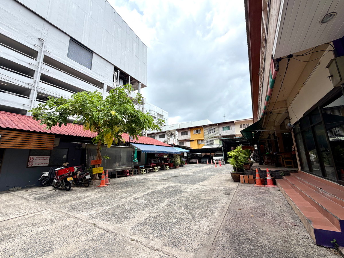 รูป ขายที่ดินทำเลทอง💰💰💰 📌ติดห้างสรรพสินค้า เดอะมอลล์งามวงศ์วาน🏦 - รูปที่ 9/19
