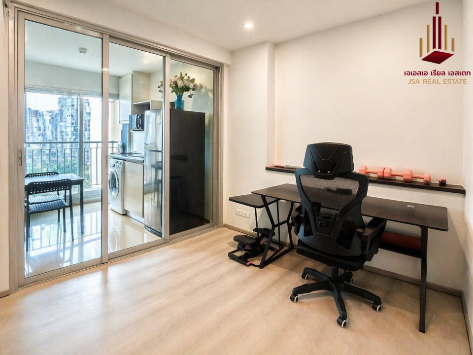 picture ✨ For Sale: Life Ratchadapisek Condo ✨    💰 Only 3,190,000 THB - 1/6