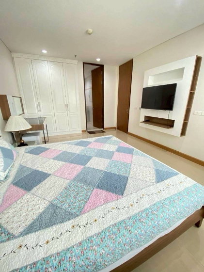 picture Sukhumvit Line | BTS Ekkamai | 4 Bed 3 Bath | 252 sqm. | Tai Ping Towers - 8/19