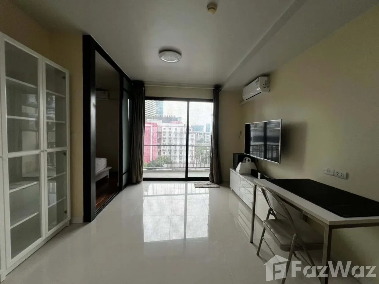 picture one bedroom for sale 6296945 - 1/7