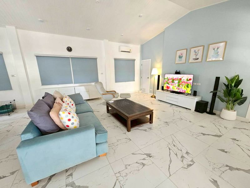 รูป บ้านเดี่ยวสไตล์ English Cottage พร้อมสวนสวย อ่างศิลา - รูปที่ 3/12