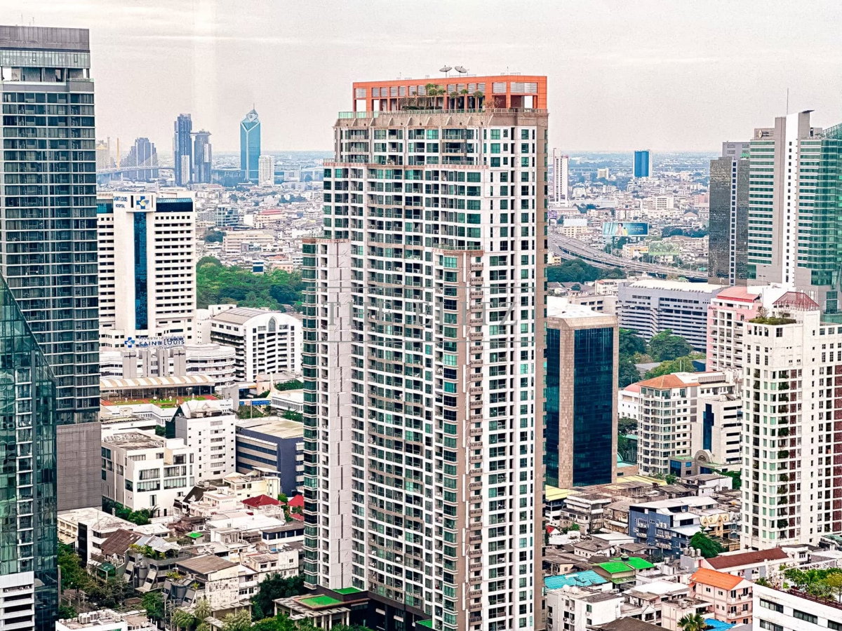 รูป ✨ สัมผัสชีวิตเหนือระดับท่ามกลางโอเอซิสสีเขียวที่ใหญ่ที่สุดใจกลางสาทร ที่ Sathorn Gardens คอนโดหรูระดับมาสเตอร์พีซ - รูปที่ 5/16