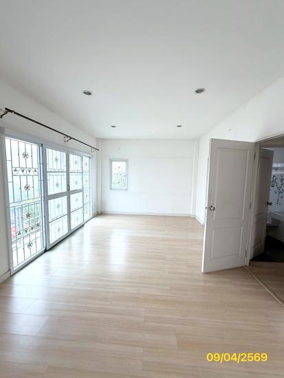 picture TOWN HOUSE 27.1 Sq.w. Saphan Sung Bangkok for 2.9M - 10/30