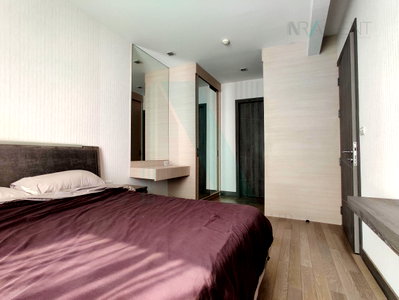 Condos for sale : 🚩 Condo for sale, Trapeso Sukhumvit 16, 1 bedroom, 2nd floor, near MRT Queen Sirikit National Convention Center.