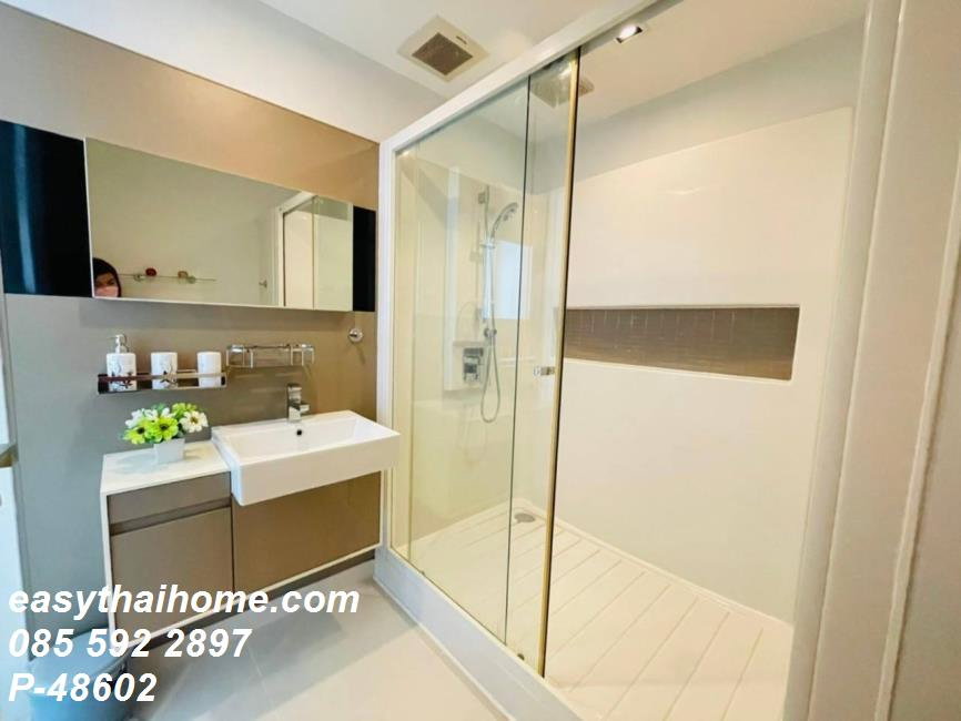 รูป P-48602 — คอนโดแบรนด์หรูชั้นสูงทำเลเด่น! The Room Sathorn-Taksin ใกล้ BTS โพธิ์นิมิตร ราคา 20,000 บาท โทร 085-592-2897 Line: @easythaihome - รูปที่ 20/23