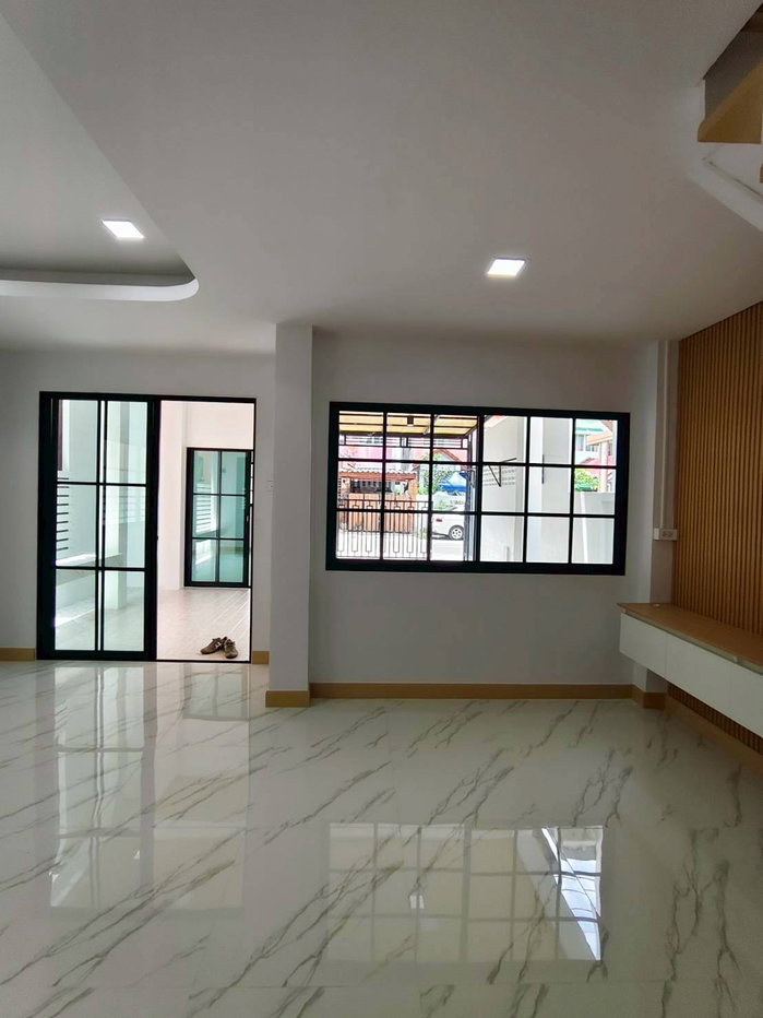 รูป หมู่บ้านอมรทรัพย์ เลียบวารี 25 - รูปที่ 17/18