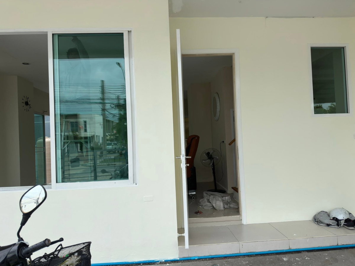รูป 🏡 ให้เช่าทาวน์โฮม หมู่บ้านแฮปปี้วิว ดอนเมือง ถนนเทิดราชัน 3 ห้องนอน 2 ห้องน้ำ พร้อมอยู่ ทำเลดอนเมือง ติดสนามบินดอนเมือง มีสวนข้างบ้าน  - รูปที่ 11/12