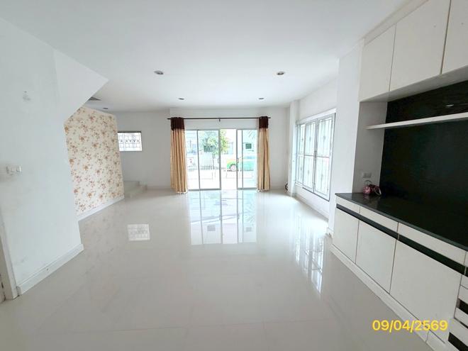 picture TOWN HOUSE 27.1 Sq.w. Saphan Sung Bangkok for 2.9M - 6/30