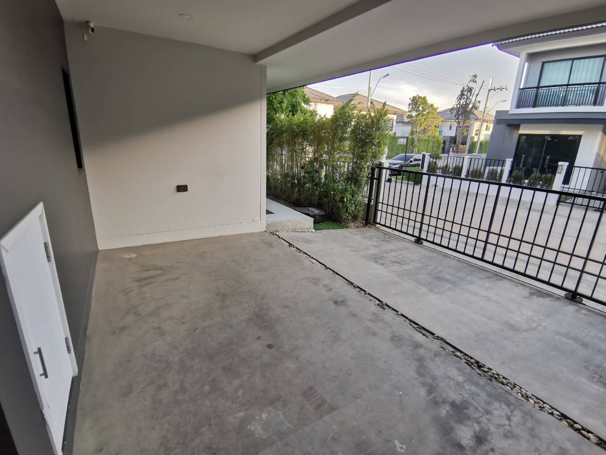 รูป 🏡 บ้านแฝดหรู พร้อมอยู่ | Britania Bangna-Suvarnabhumi กม.26 Fully Furnished + Home Security ครบ - รูปที่ 2/38