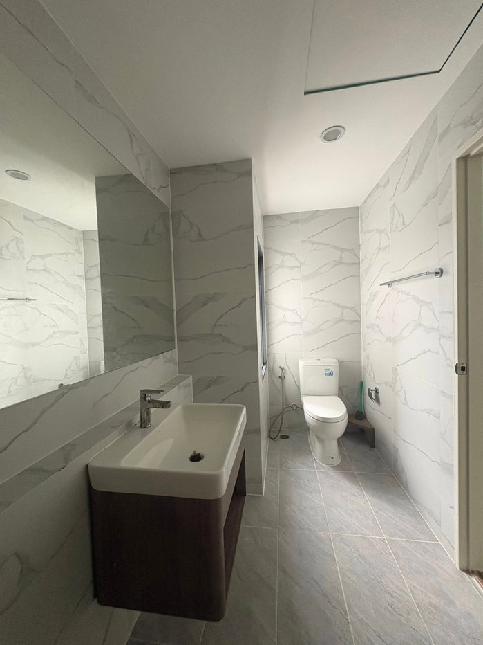 รูป 🏡✨ ให้เช่า ทาวน์โฮม 3 ชั้น — บ้านกลางเมือง พหลโยธิน–วิภาวดี ทำเลดี ใกล้ตลาดเซฟวันโก & สนามบินดอนเมือง - รูปที่ 9/12