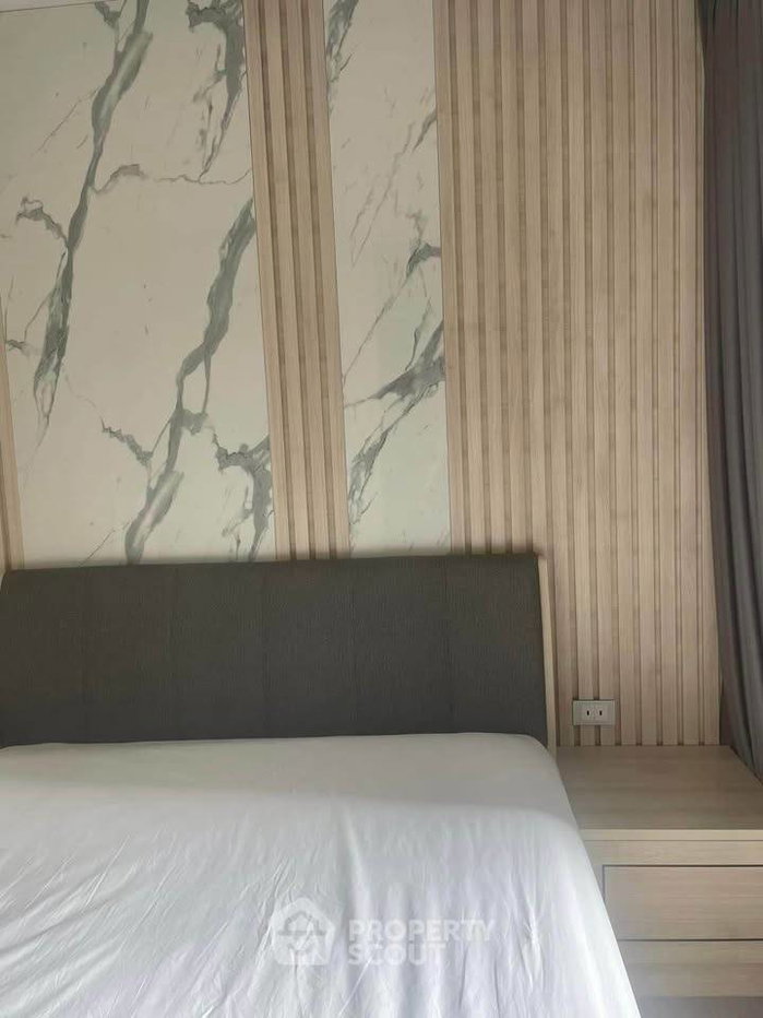 picture 1-BR Condo at Life Asoke - Rama 9 near MRT Phra Ram 9 (ID 2134324) - 2/10