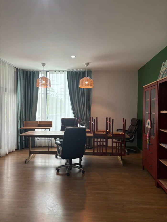 รูป 🏡✨ ให้เช่า ทาวน์โฮม 3 ชั้น — บ้านกลางเมือง พหลโยธิน–วิภาวดี ทำเลดี ใกล้ตลาดเซฟวันโก & สนามบินดอนเมือง - รูปที่ 2/12