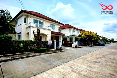 บ้านเดี่ยว แจส กรีน วิลเลจ คู้บอน : ขายบ้านเดี่ยว เดอะ เซนโทร รามอินทรา กาญจนาภิเษก 52 ตร.ว.ใกล้รถไฟฟ้าสีชมพู   แฟชั่นไอส์แลนด์