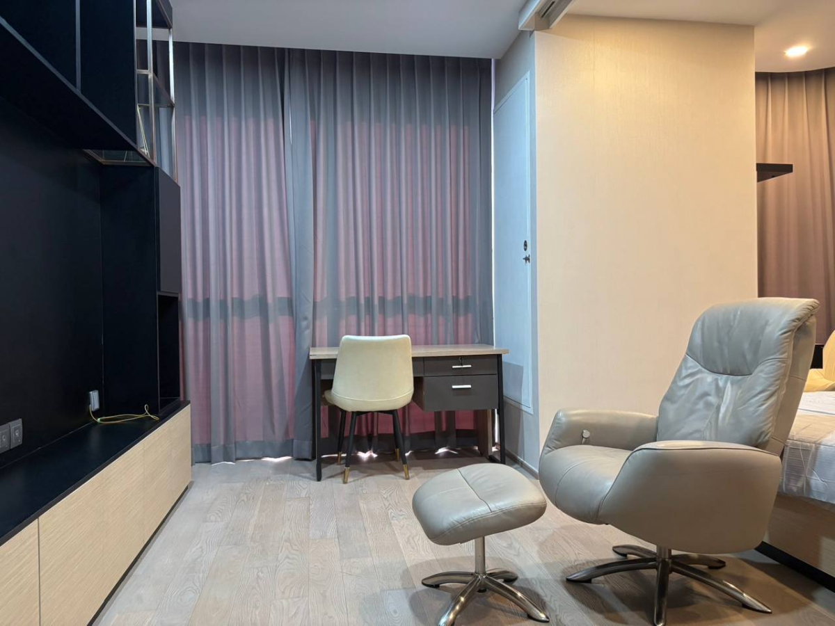 รูป Ashton Chula Silom【𝐒𝐄𝐋𝐋 & 𝐑𝐄𝐍𝐓】🔥ชีวิตในเมืองที่สมบูรณ์แบบ คอนโดหรูติดมหาวิทยาลัย และแหล่งธุรกิจ บิ้วอินจัดเต็ม🔥  ติดต่อไลน์ไอดี: @hacondo - รูปที่ 8/10