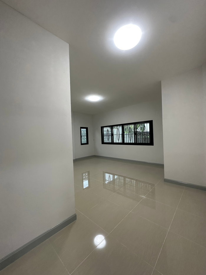 รูป 🏡 ให้เช่าบ้านเดี่ยว /โฮมออฟฟิศชั้นเดียว — ลาดพร้าววังหิน 37 แหล่งของกินเพียบ เข้า-ออกได้หลายเส้นทาง - รูปที่ 10/17