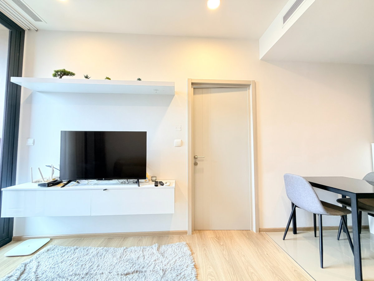รูป ให้เช่า คอนโดใกล้BTS ทองหล่อ | Oka Haus Sukhumvit 36 | 1 ห้องนอน ตกแต่งครบพร้อมอยู่ - รูปที่ 3/12