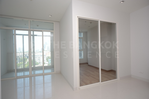 Ideo Verve Ratchaprarop near Airport Rail Link Ratchaprarop Station Special deal, best price ever