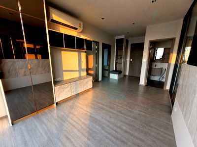 Condos for sale : For Sell Condo THE LINE WONGSAWANG Building 1, Floor 22,2 bed room, Room size 49 sqm