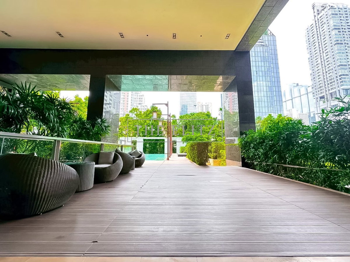 รูป ✨ สัมผัสชีวิตเหนือระดับท่ามกลางโอเอซิสสีเขียวที่ใหญ่ที่สุดใจกลางสาทร ที่ Sathorn Gardens คอนโดหรูระดับมาสเตอร์พีซ - รูปที่ 9/16