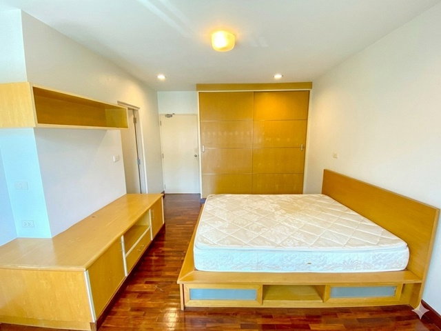 รูป คฤหาสน์แนวตั้ง ทาวน์โฮม 3.5 ชั้น 5 น้ำ ใกล้ BTSอ่อนนุช700 ม. BTSบางจาก 800ม. 4 นอน - รูปที่ 6/8