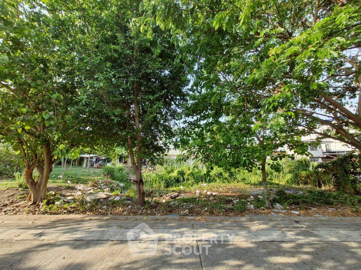 รูป ที่ดินสำหรับปล่อยขาย 400 ตารางเมตร แถว ใน บางพูด (ID 2914874) - รูปที่ 2/10