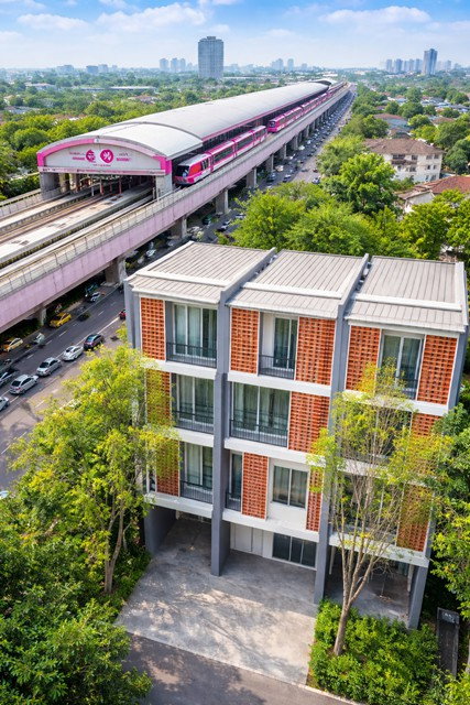 รูป MRTวงแหวนตะวันออก 500ม. 25ตร.ว.330ตร.ม.แฟชั่น 100ม. เดิมข้ามไปได้ ทาวน์โฮม 4ชั้น 3นอน 5แอร์ โมเดิร์นลอฟท์ - รูปที่ 7/8