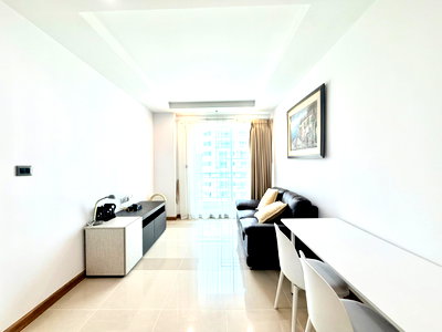 Condos for rent : Condo for rent near Ratchada Huaikwang MRT Cultural Center: Supalai Wellington I: 1 bedroom, size up to 47 cm. Sq m., fully furnished,